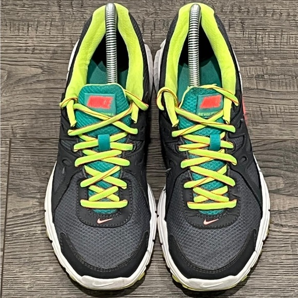 Nike Revolution 2 Sneakers Gray Women’s 7 Neon Green Runners 554900 026 - Picture 6 of 15